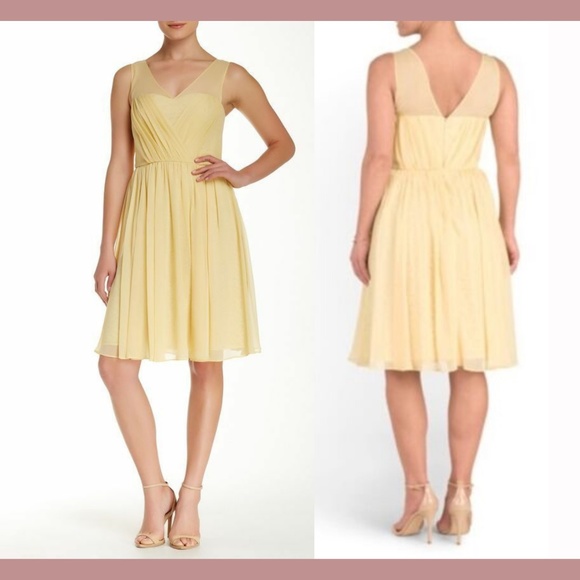NWT Vera Wang [sz 8 ] Sleeveless V-Neck Pleated & Flared‎ Dress in Yellow - Picture 1 of 10
